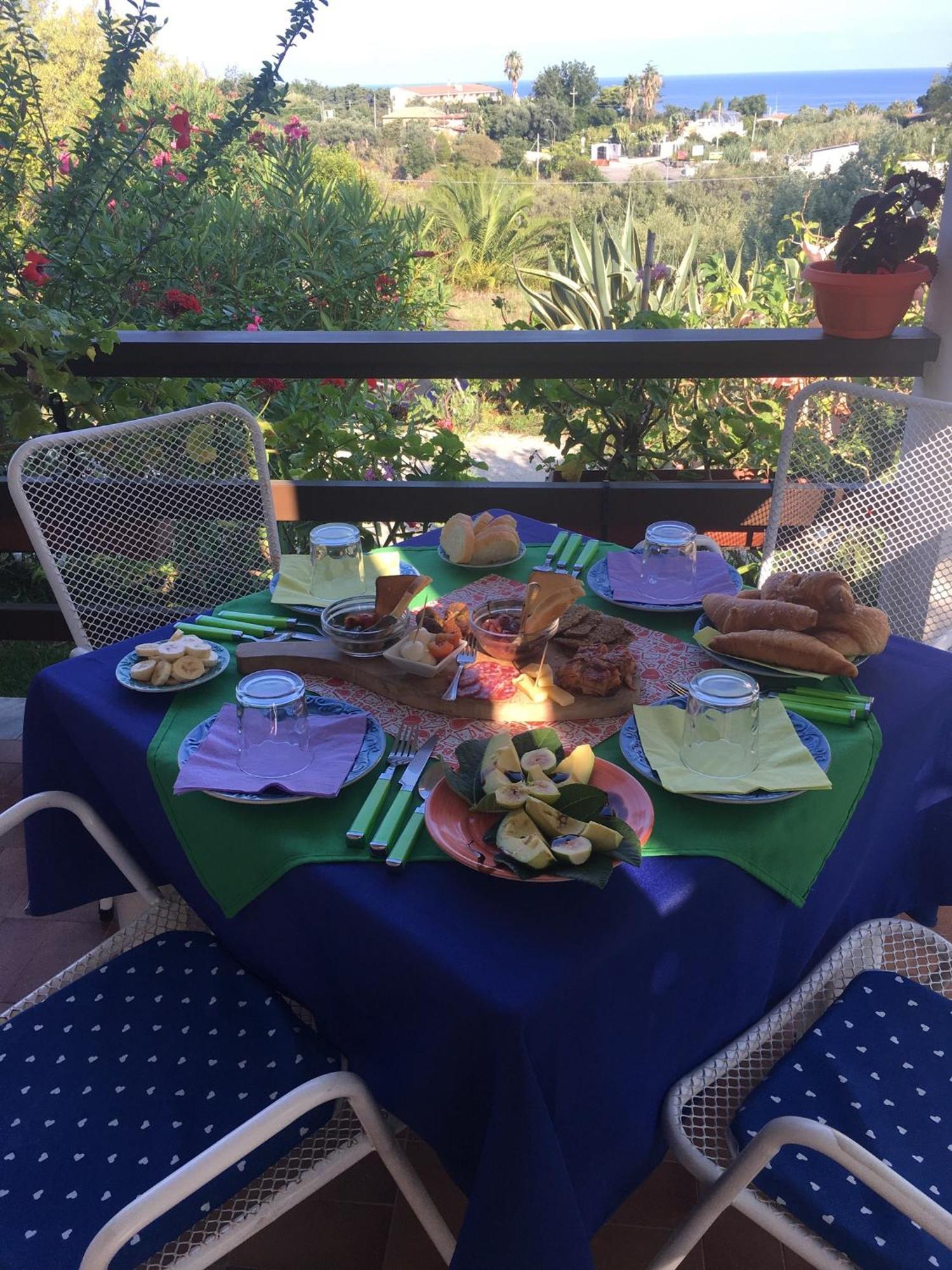 B&B A Casa Di Picci Santa Domenica  Buitenkant foto