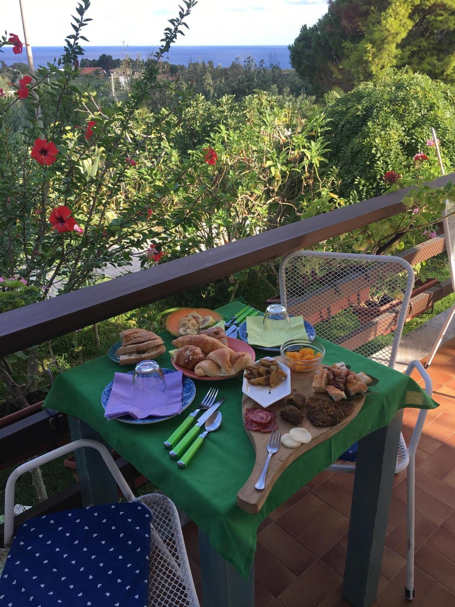 B&B A Casa Di Picci Santa Domenica  Buitenkant foto